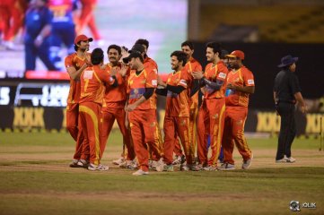 CCL 5 Telugu Warriors vs Bengal Tigers Match Photos